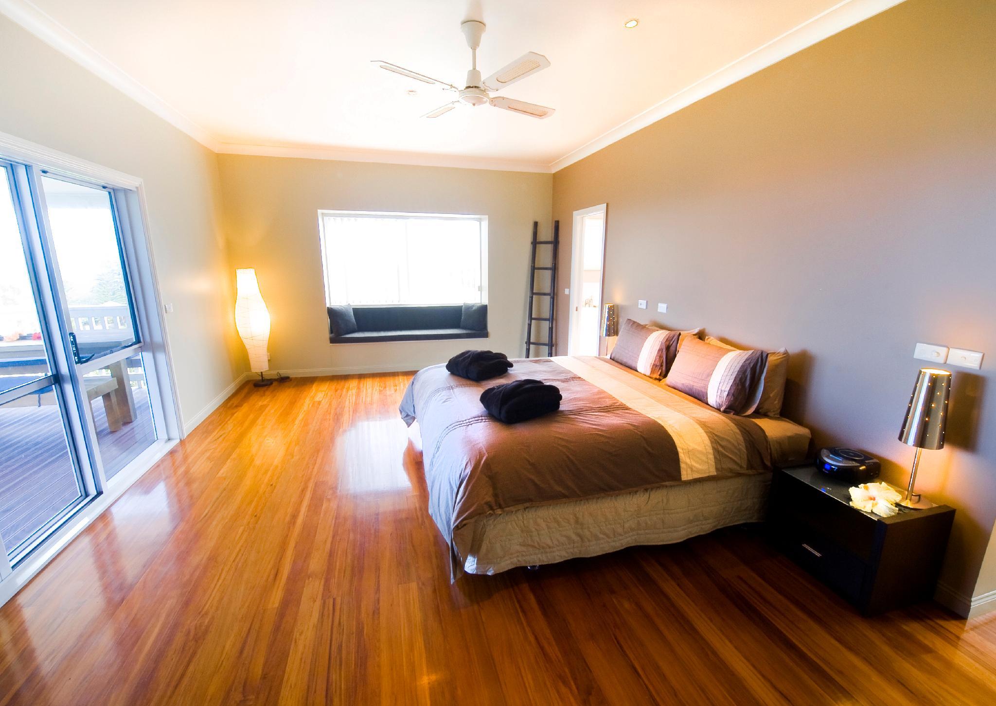 The White House海景别墅