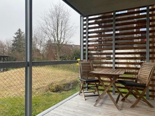 高级一卧室带阳台公寓