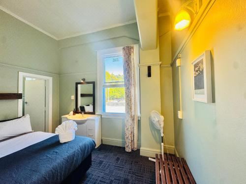 双人房（带独立浴室）