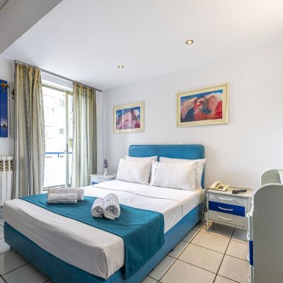 Standard Double Room Roy Hotel Promo Code