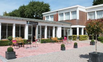 Hôtel Restaurant AKENA Camiers-Le Touquet - 2 étoiles - Housity