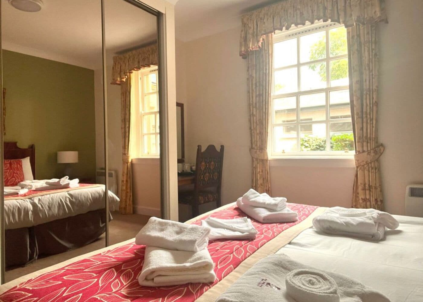 标准双人房， 1 间卧室， 允许带宠物