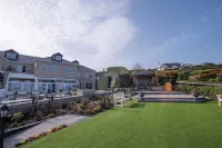 The Ballyliffin Lodge and Spa Hotel a 