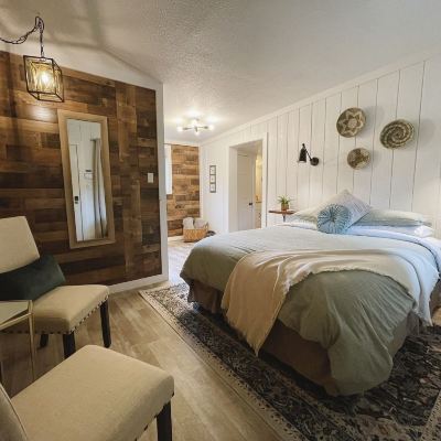 Premium Suite, 2 Queen Beds, Non Smoking, Kitchenette Emerald Valley Inn Promo Code
