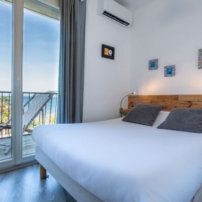 Economy Double Room, Balcony, Sea View (Recyclage) Hôtel Almanarre Plage Promo Code