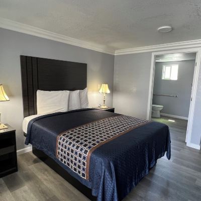 Standard Queen Room-Accessible Sea Garden Motel Promo Code