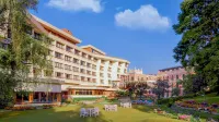 Hotel Yak & Yeti Отели в г. 