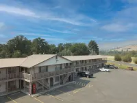 Clearwater 12 Motel Hotele w: 