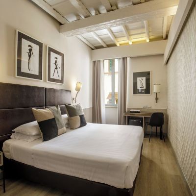 Camera, Camere Comunicanti Condotti Palace Promo Code