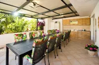 Villa Zorana Hostel