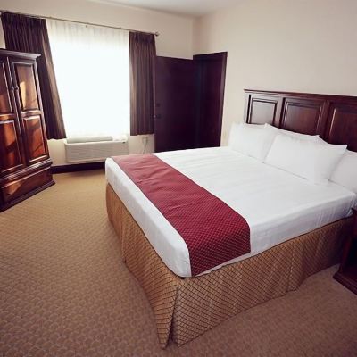 Standard King Suite Arrow Hotel Promo Code