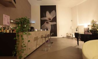 Hotel For You - Housity