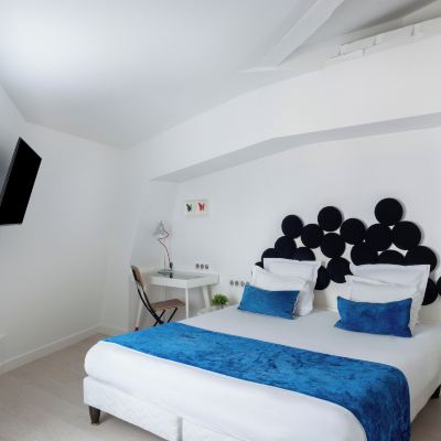Family Room, 2 Rooms-Complimentary Soft Minibar, Courtesy Tray, Digital Press, Fitness, Sauna Hotel 34B-Astotel Paris Promo Code