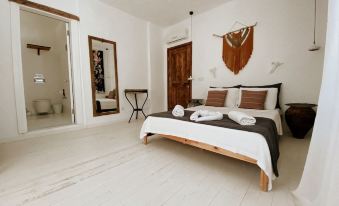Hotel B House - Housity