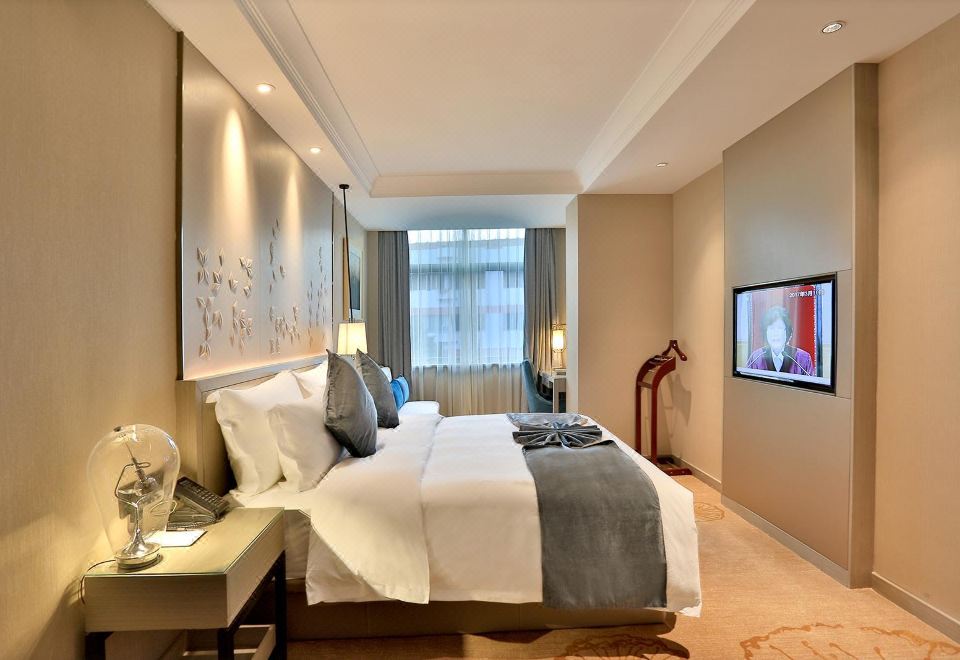Byland Star Hotel (Yiwu International Trade City)ManJu Superior Suite Room (King Bed)