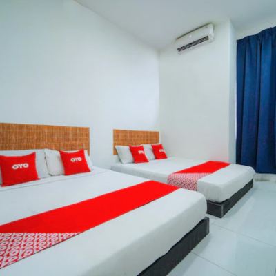 Suite Keluarga Kupon OYO 89820 SP Berlian Inn