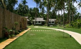 Kuting Reef Resort - Housity