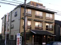 Ogotoso Hotel a 