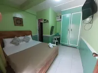 Maritonies Place