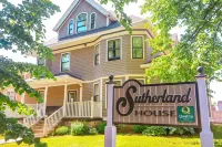 Quality Inn & Suites Downtown Hotels in 