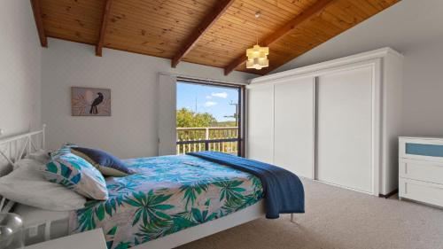 Bimbadeen Four-Bedroom House