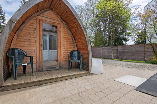 带露台一室公寓