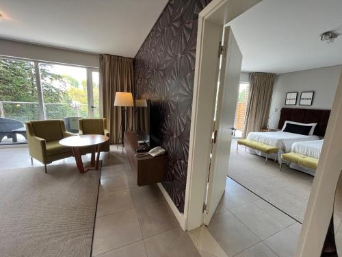 带阳台的四人房