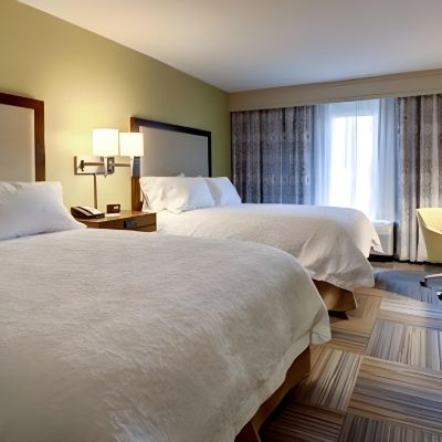 Mobility Accessible 2 Queen Room with Tub Hampton Inn & Suites Cordele Promo Code