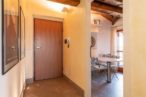 湖景三卧室公寓