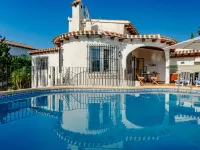 Casa Petra Hotels in Pego
