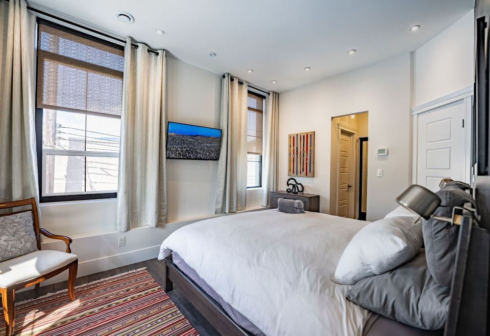 In the Heart of it All by Revelstoke Vacations - Housity