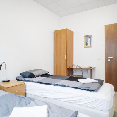 雙床或雙人房 共用浴室 帕維賓館優惠