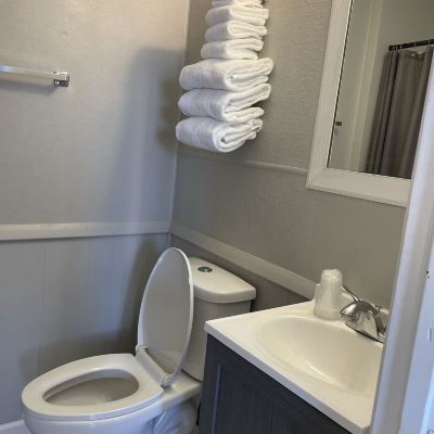 Double Room with Lake View and Pool Access Sunset Motel Promo Code