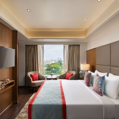 Seleqtions Suite Wow Hotel Promo Code
