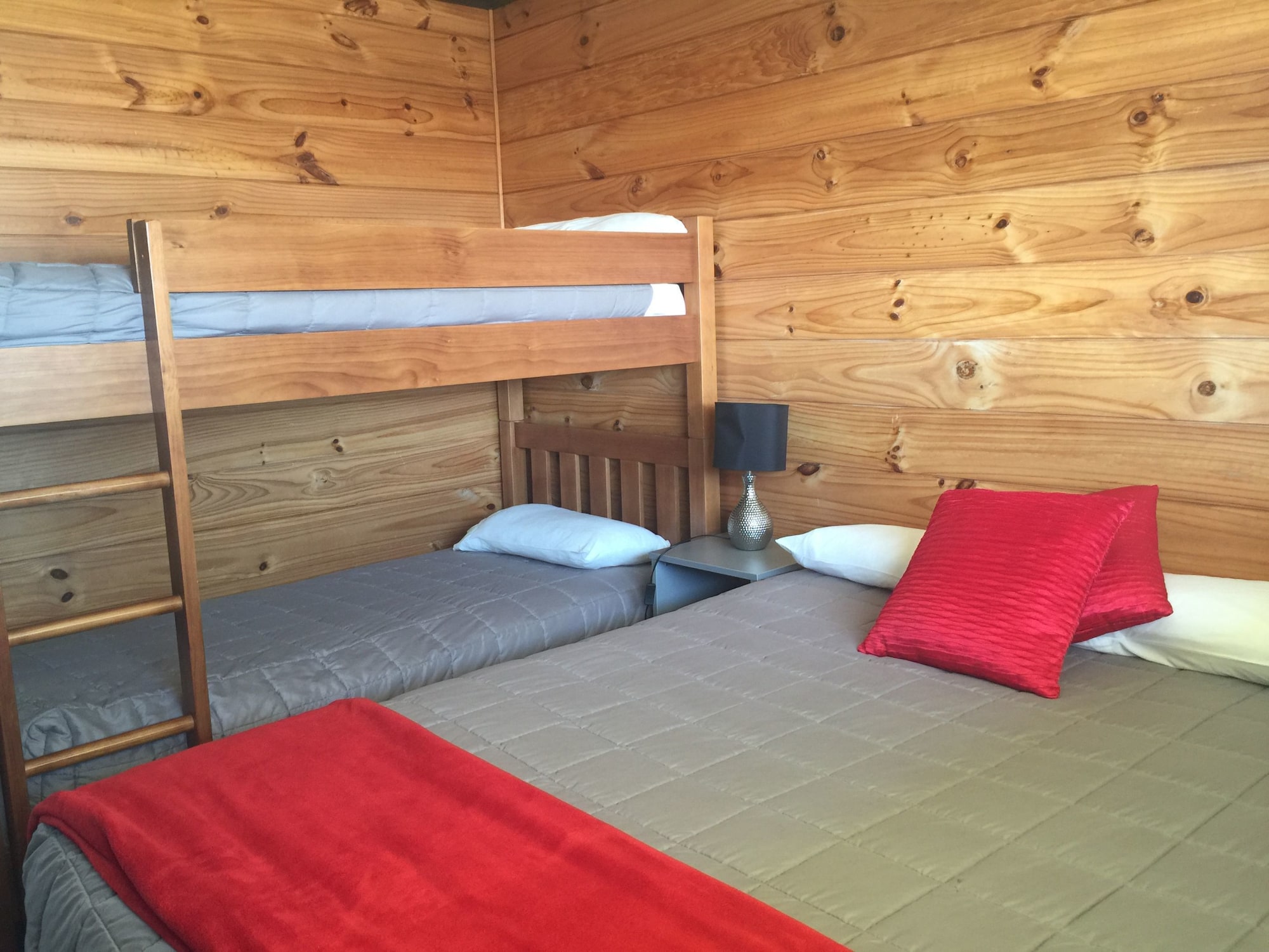 兩臥室汽車旅館