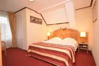 Hotel de Torenhoeve Отели в г. 