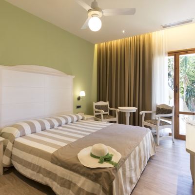 Standard Double or Twin Room Hotel Liliana Diano Marina Promo Code
