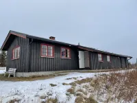 6 pers. cottage with a fantastic view in the middle of a natural environment. Hotel di 