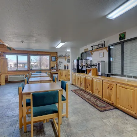 Booneslick Lodge - Neosho
