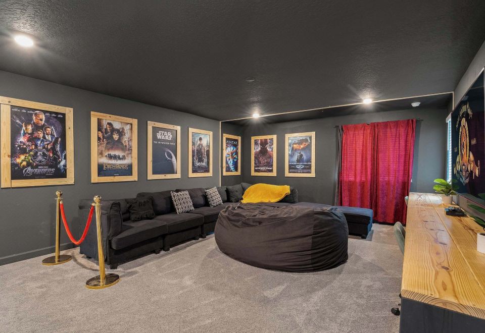 小屋 多张床 可使用泳池 池景 （丛林小屋 at Championsgate）