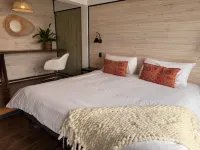 Ocean View Hot Tub Suites Hotels in 