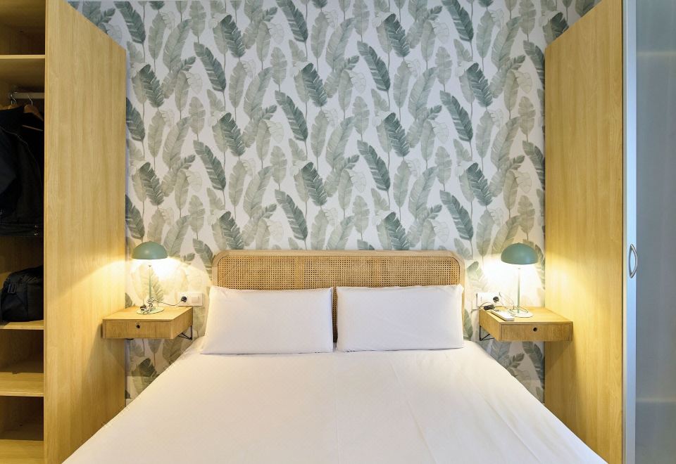 Fira Apartments by Gaiarooms - Housity