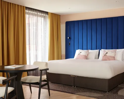 Hotel Indigo Gloucester - The Forum by IHG Hotel di Gloucester
