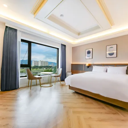 Dongchon Amusement Park Gallery Hotel