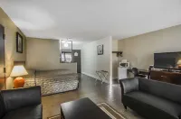 Econo Lodge Lloydminster