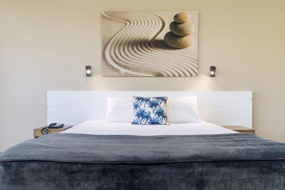 高级特大床阳台房