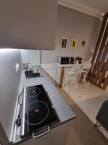 Center Point ThessalonikiDeluxe Apartment