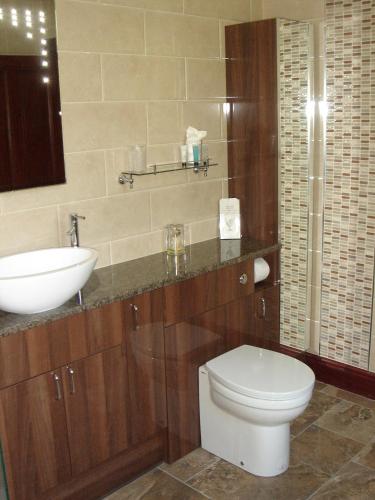 特大床豪华套房