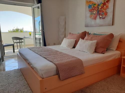 海景舒适一卧室公寓 - 带露台