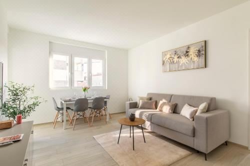 Lugano Superior Suites - Free Parking Deluxe Apartment